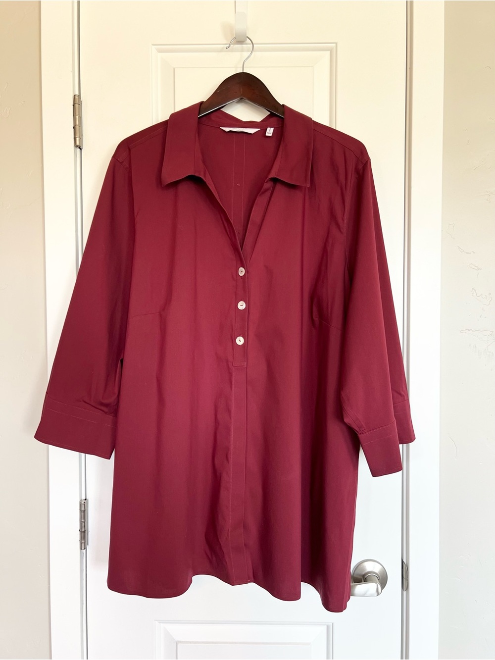 Foxcroft Pamela Stretch Button-Up Tunic Size 24W Non-iron Burgundy Preppy Red